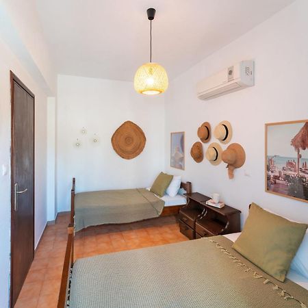 Tselios Apartments & Studios Кіотарі Номер фото