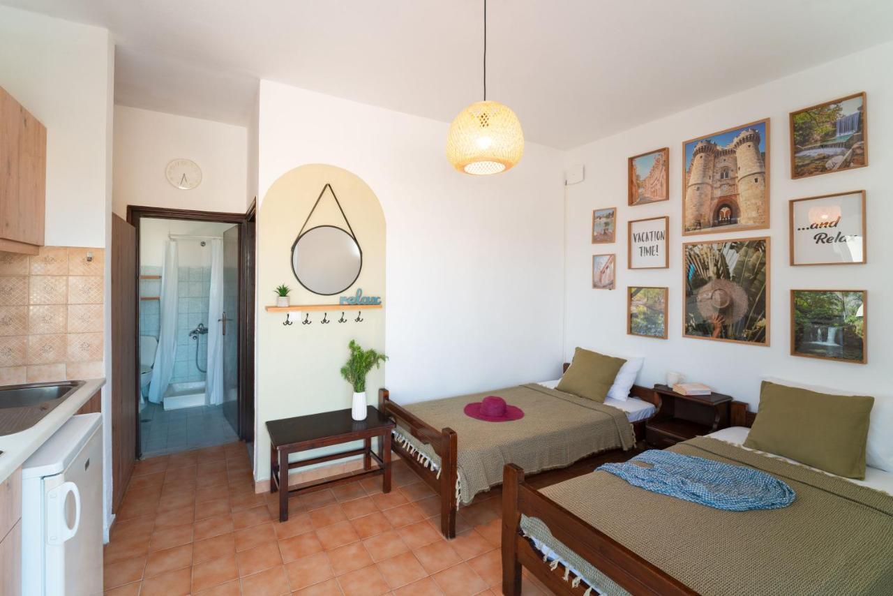 Tselios Apartments & Studios Кіотарі Номер фото