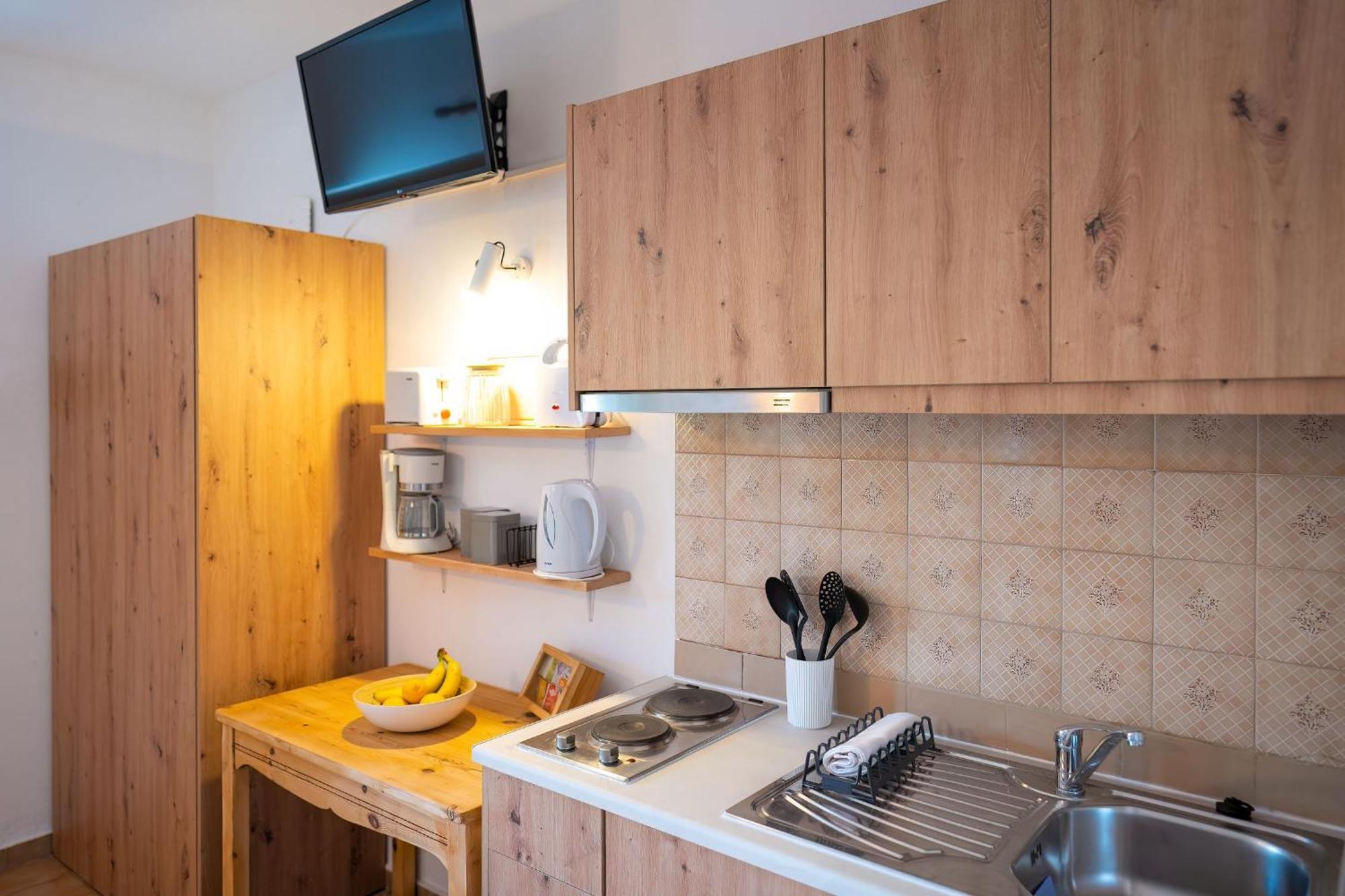 Tselios Apartments & Studios Кіотарі Номер фото